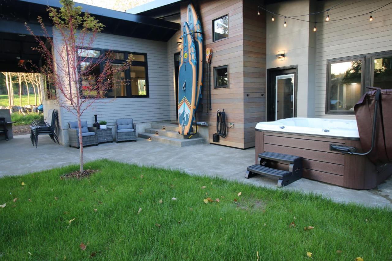 Luxe Lake Cabin Hot Tub Grill Firepit Ev Charger Onalaska Ngoại thất bức ảnh